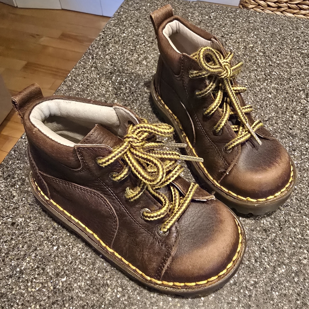 Vintage Dr. Martens Brown Leather Kids Boots Size 9